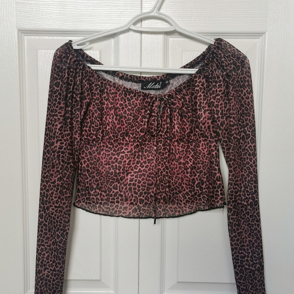 Motel Rocks Leopard print top - Picture 2 of 3